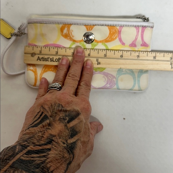 Coach Wristlet Wallet Hampton Scribble Signature C Pastel Colors Retro Y2K Purse - Picture 7 of 9